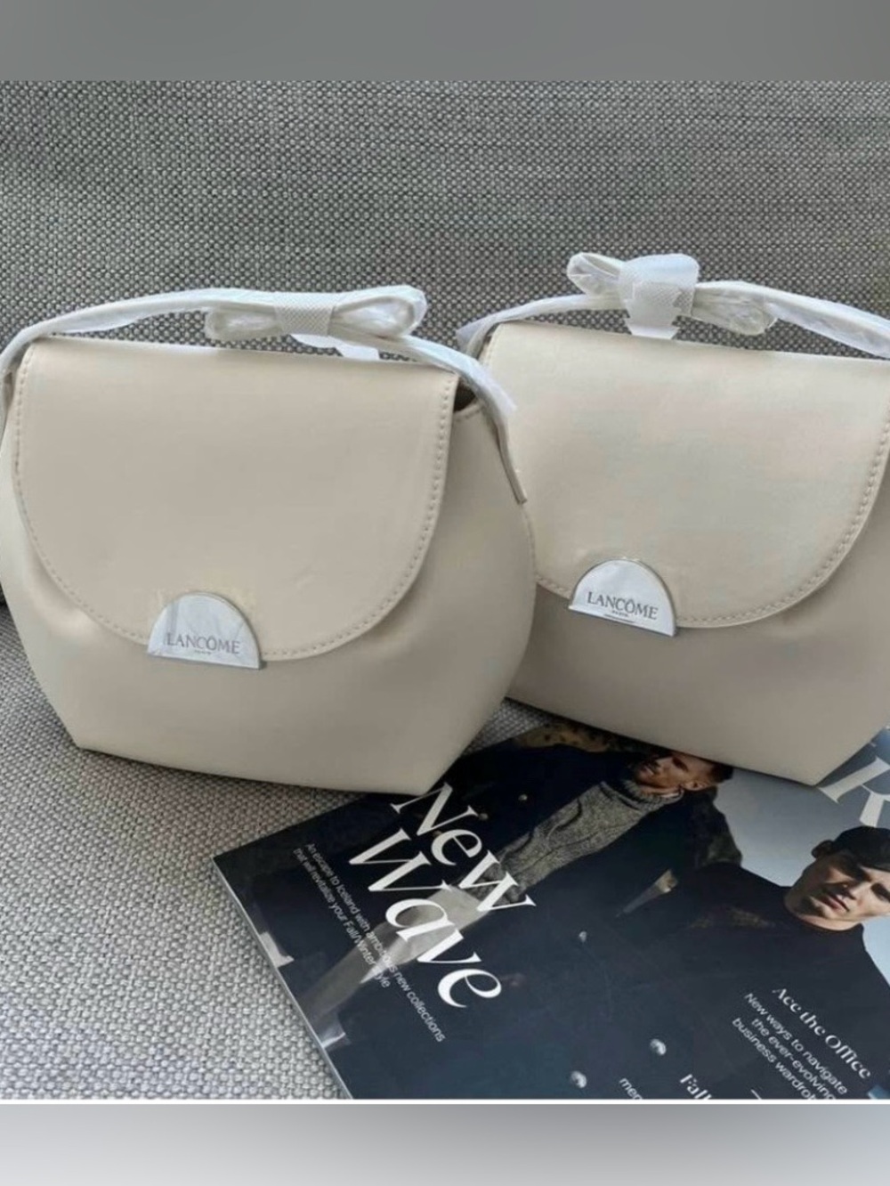 2/10$ Lancôme Makeup Bags